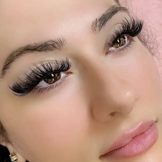 Elegant Volume lash set from the Elegant Lashes portfolio