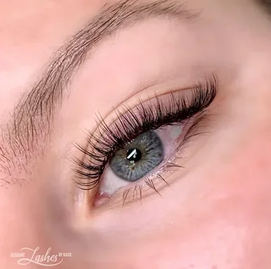 Natural Set lash extensions with soft, light fullness